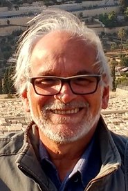 Omar Luiz de Barros Filho portrait