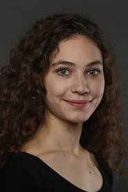 Çağla Özavcı portrait