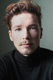 Jacob Matschenz portrait