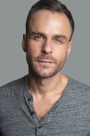 Eric Ulloa portrait
