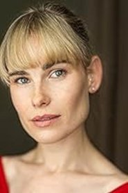 Chloé Delanney portrait