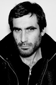 Mac Marinov portrait