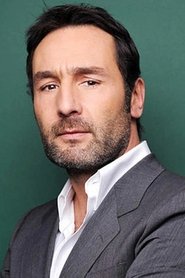 Gilles Lellouche portrait