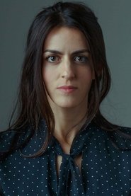 Luciana Paes portrait