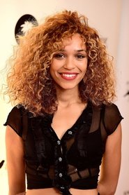 Izzy Bizu portrait