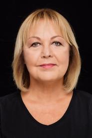 Alev Oraloğlu portrait