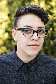Carly Usdin portrait