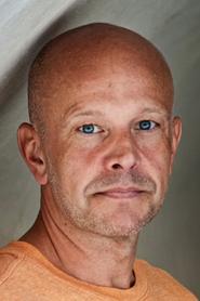 Fredrik Hallgren portrait