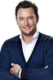 Tino Martin portrait