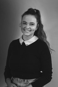 Ellie Harwood portrait
