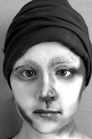Caroline Bracke portrait