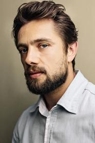 Rafael Cardoso portrait