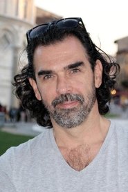 Roberto Valdés portrait