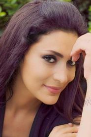 Maya Nasry portrait