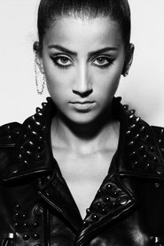 Honey Shain portrait