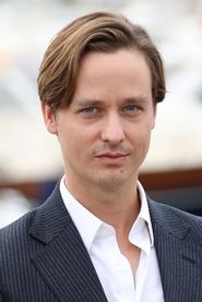 Tom Schilling portrait