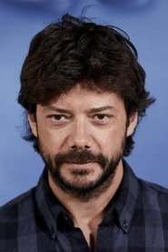 Álvaro Morte portrait