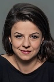 Pınar Şenol portrait