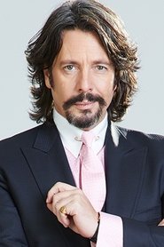 Laurence Llewelyn-Bowen portrait
