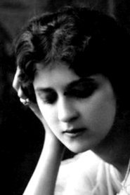 Yvette Andréyor portrait