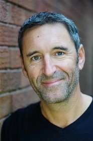 Tav MacDougall portrait