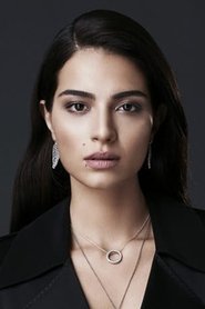 Melisa Aslı Pamuk portrait