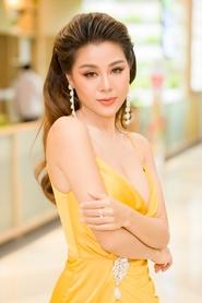 Nam Thư portrait