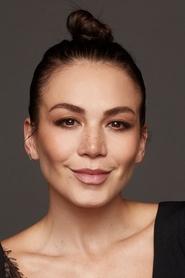 Luz Ramos portrait