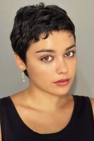 Carla Díaz portrait