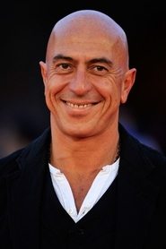 Roberto Ciufoli portrait