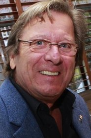Albert Millaire portrait