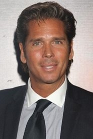 Roberto Palazuelos portrait