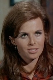 Lynn Loring portrait