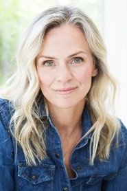 Monique Kavelaars portrait