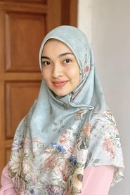 Tika Bravani portrait