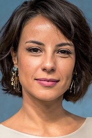 Andréia Horta portrait