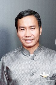 Phoeung Kompheak portrait