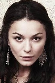 Laura Keosayan portrait