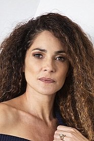 Simona Cavallari portrait