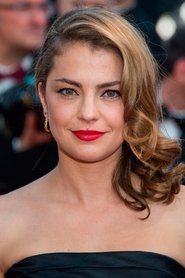 Dolores Fonzi portrait