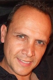 Raúl Buenfil portrait