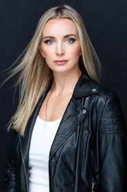 Sasha Pearson portrait