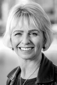 Cat Lewis portrait