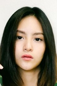 Nattatida Damrongwisetphanit portrait