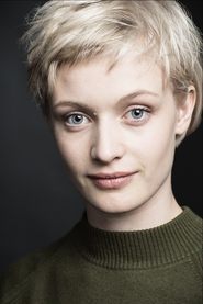 Sasha Clarke portrait