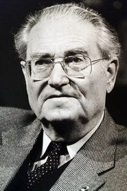 André Castelot portrait