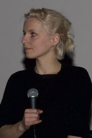 Carla MacKinnon portrait