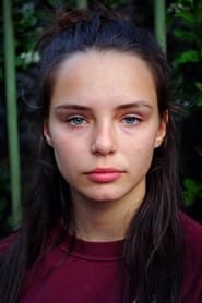 Mallory Wanecque portrait