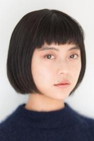 Tomona Hirota portrait