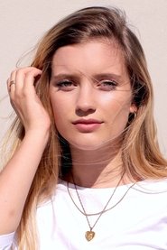 Mia Healey portrait
